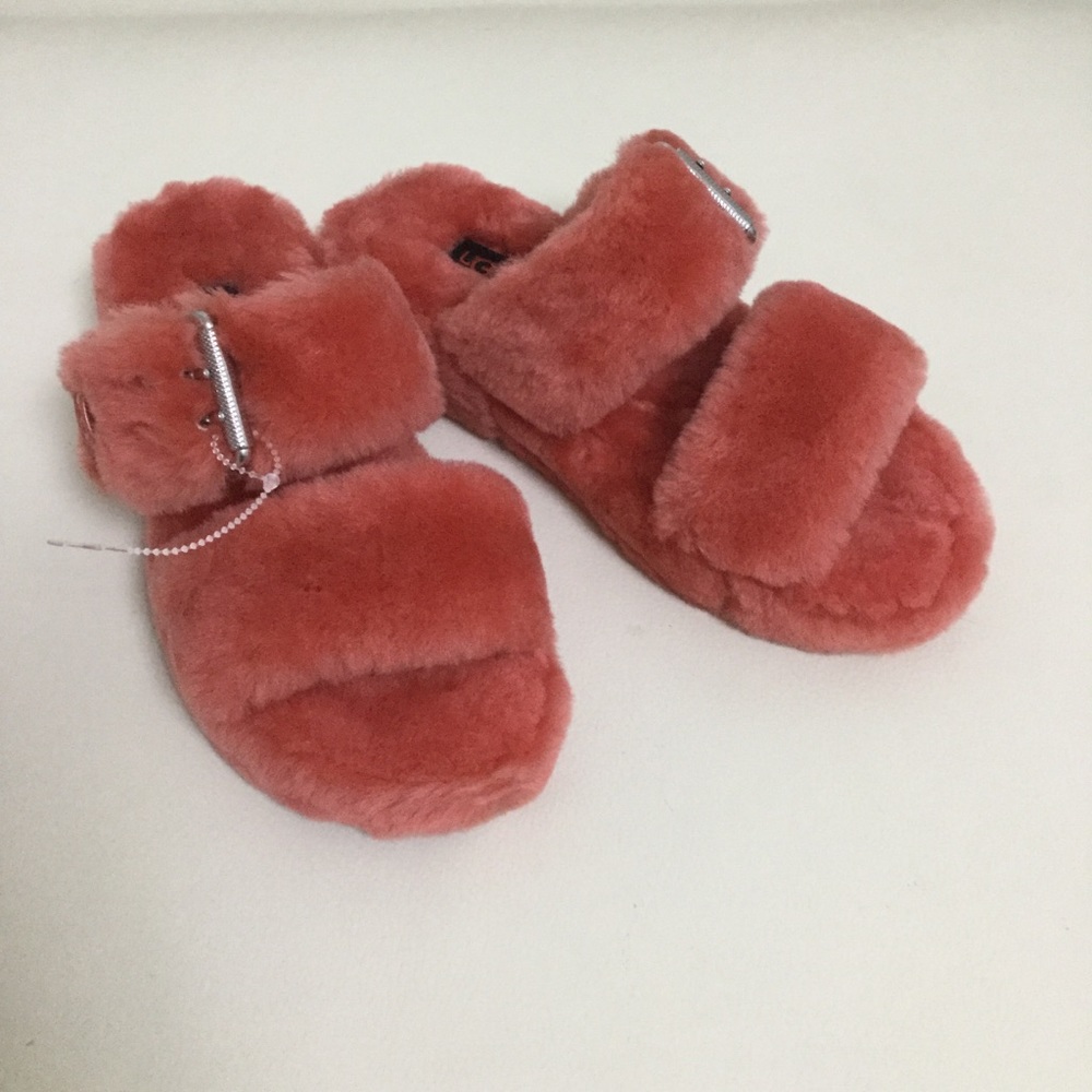 UGG Women's Fuzz Yeah Sheepskin shoes - Picture 2 of 5